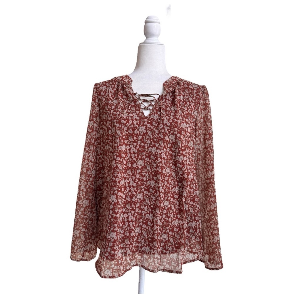 West K Red Floral Print Long Sleeve Laced V Neck Womens Size M Blouse